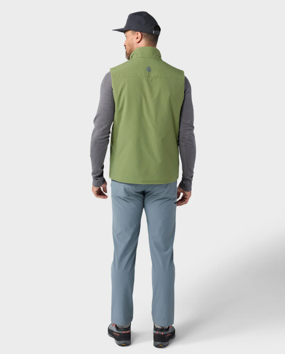 Men's Fernos Insulated Vest - Image 25